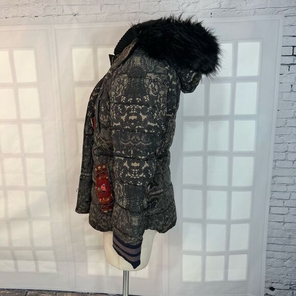 Desigual Badajoz lace print beaded embroidered puffer coat size 38 or US small - Picture 11 of 15